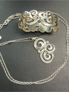 Brighton Silver Necklace & Bracelet Set
